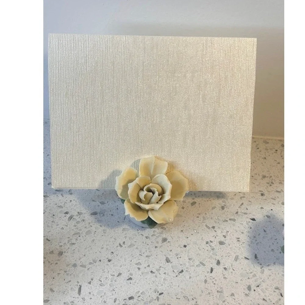 Set of 20 Vitge.Porcelain Flower Wedding Table Card Holders Lavender Cream Roses